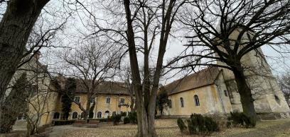 Curând vor începe lucrările de restaurare la ansamblul bisericii și mănăstirii romano-catolice din Vințu de Jos