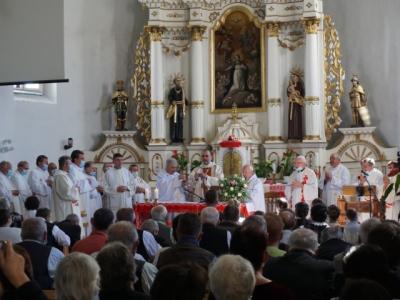  Márton Áronra emlékeztek szülőfalujában, Csíkszentdomokoson