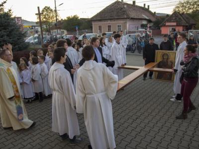 Székelyudvarhelyen az Ifjúsági Világtalálkozó keresztje és ikonja